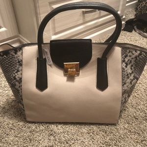 Aldo Purse